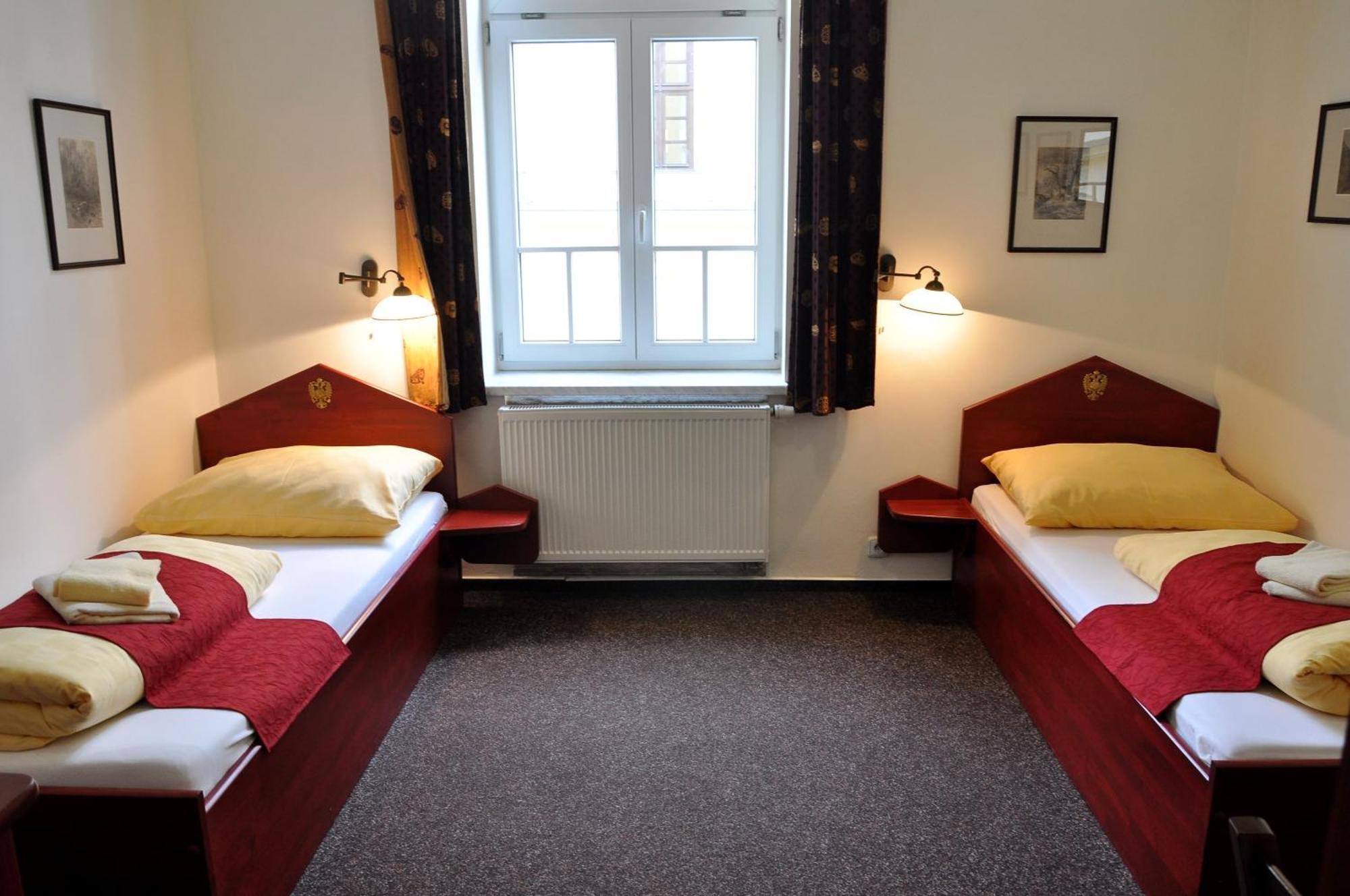 Hotel Cisar Ferdinand Loket Room photo