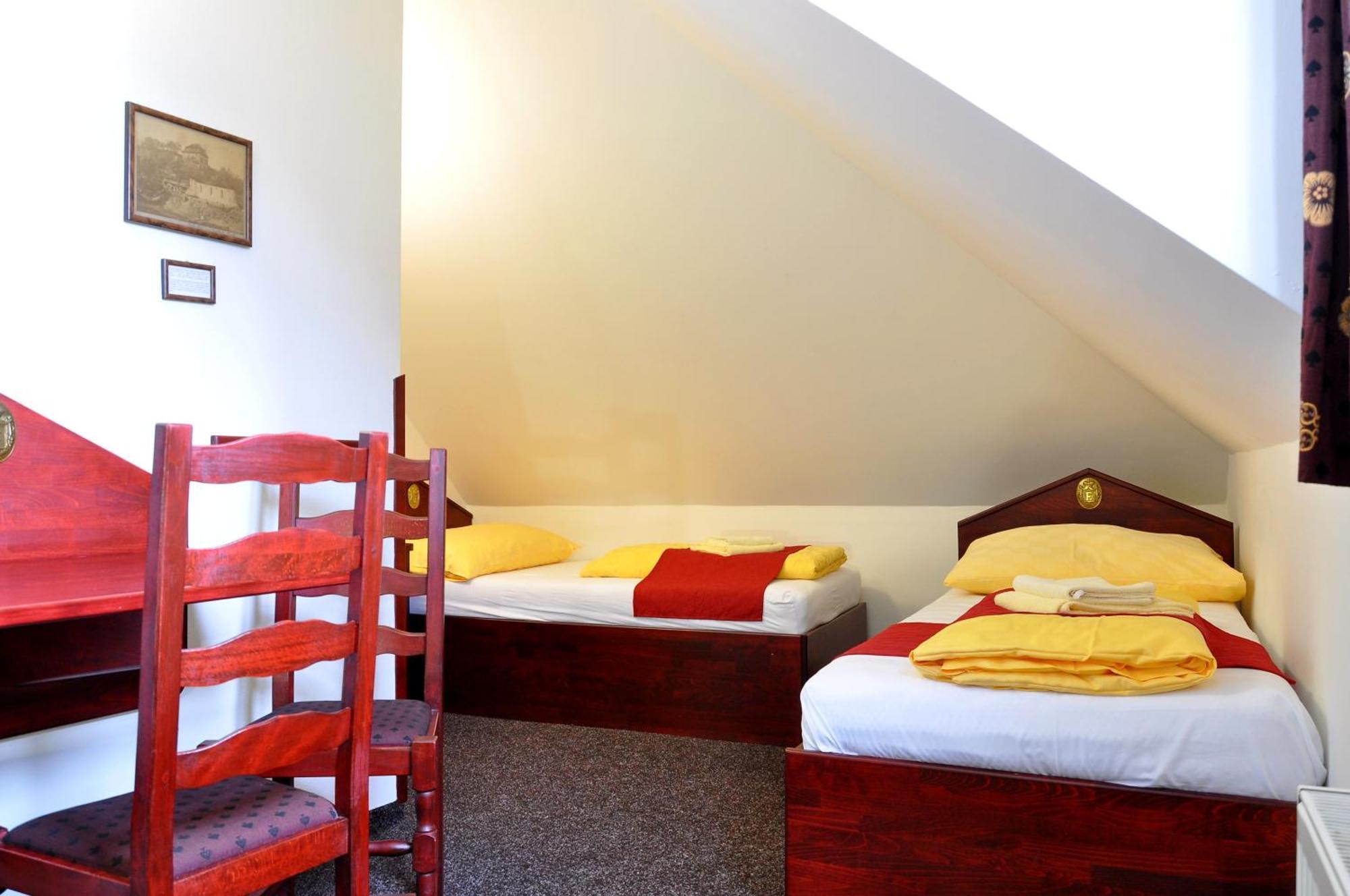Hotel Cisar Ferdinand Loket Room photo