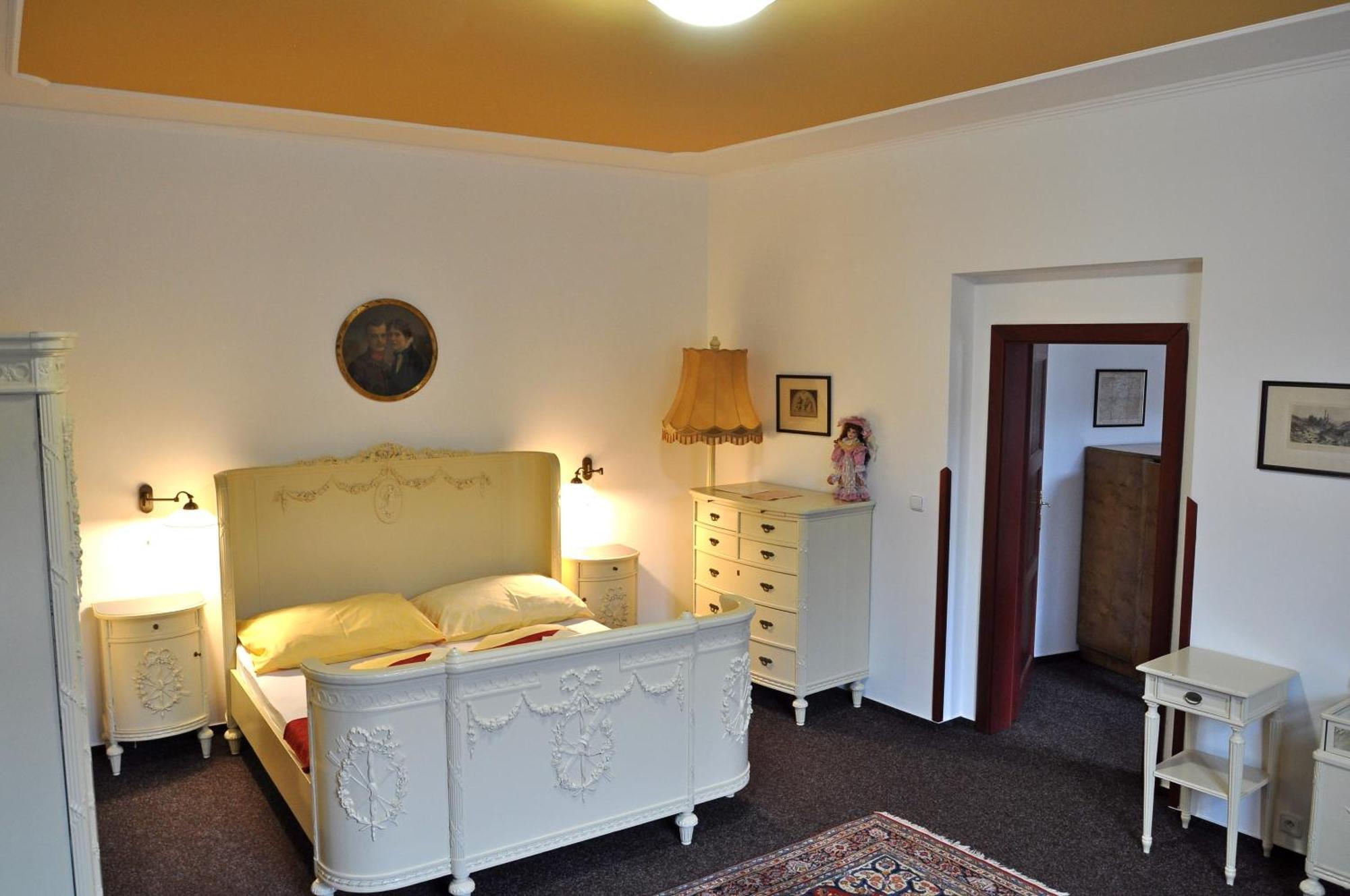 Hotel Cisar Ferdinand Loket Room photo