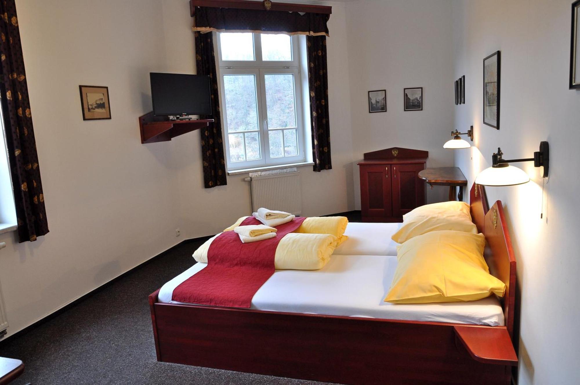 Hotel Cisar Ferdinand Loket Room photo