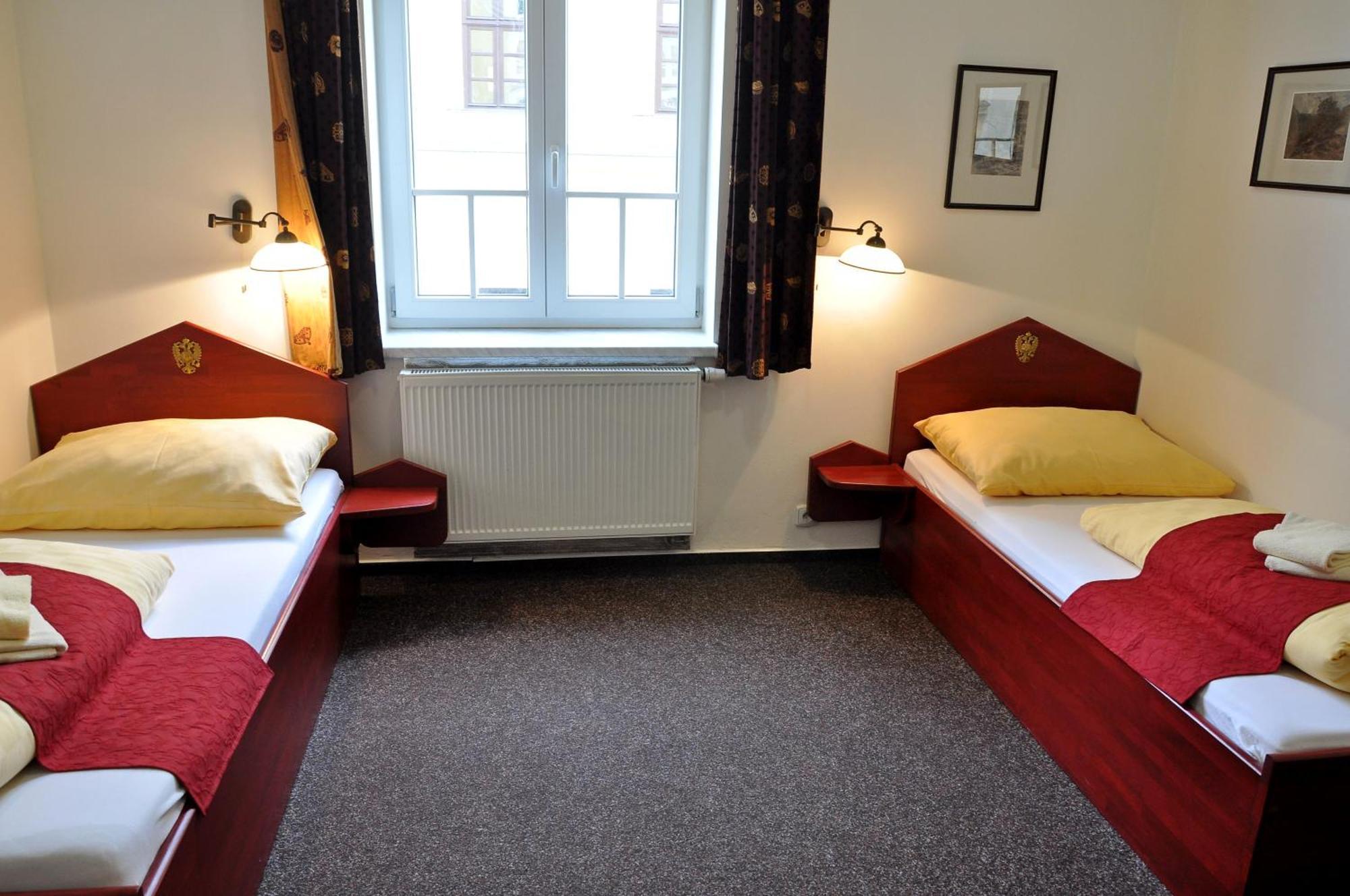 Hotel Cisar Ferdinand Loket Room photo
